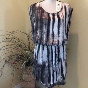 Solow layered shift dress